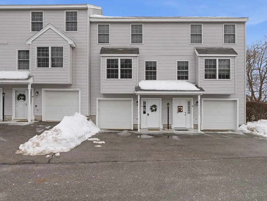 57 Wannalancit St  #11 Photo 1