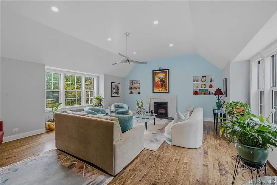 94 Pinewood Road  #3D Photo 1